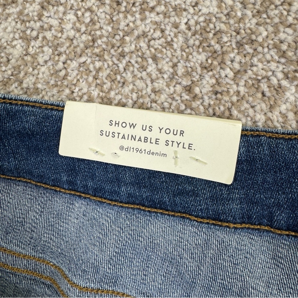 DL1961 Karlie Boyfriends Denim Shorts Women’s Size 26 W Blue Stretch - Picture 10 of 15